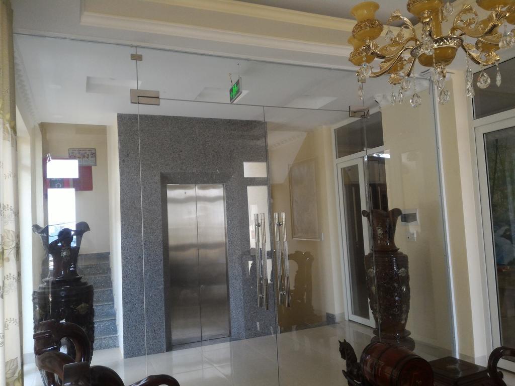An Hung Hotel บวนมาถวต ภายนอก รูปภาพ